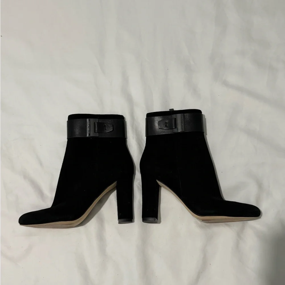 Michael Kors - Women’s- Black Ankle Booties - Size 5.5